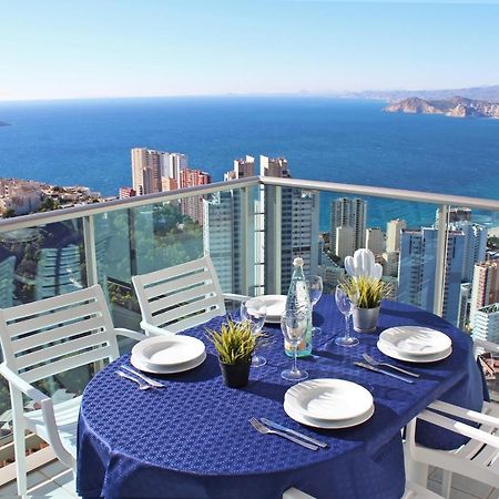 High Rise Apartment On The 39Th Floor With Private Terrace And Sea Views 베니돔 외부 사진