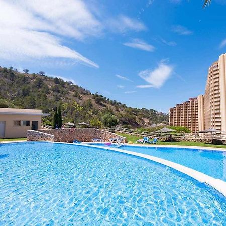 High Rise Apartment On The 39Th Floor With Private Terrace And Sea Views 베니돔 외부 사진