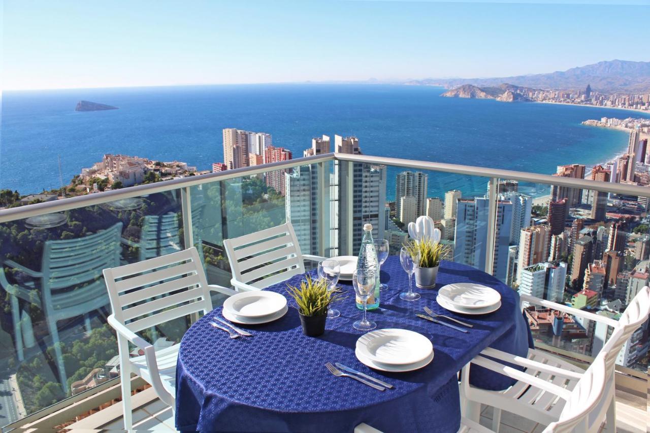 High Rise Apartment On The 39Th Floor With Private Terrace And Sea Views 베니돔 외부 사진
