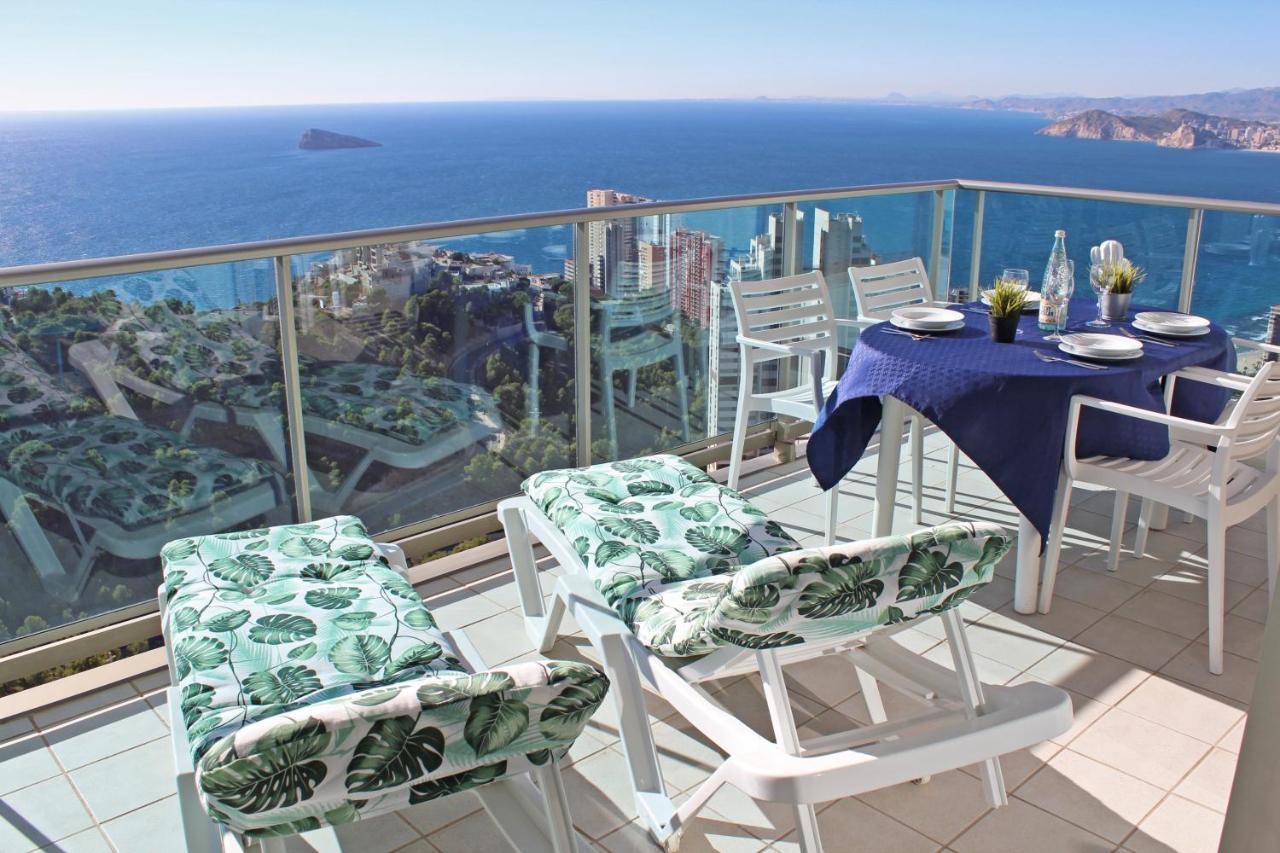 High Rise Apartment On The 39Th Floor With Private Terrace And Sea Views 베니돔 외부 사진