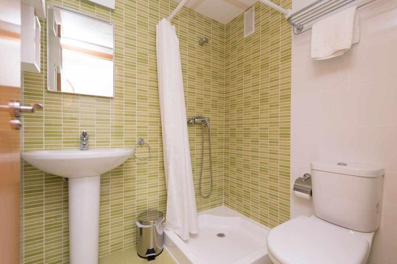 High Rise Apartment On The 39Th Floor With Private Terrace And Sea Views 베니돔 외부 사진