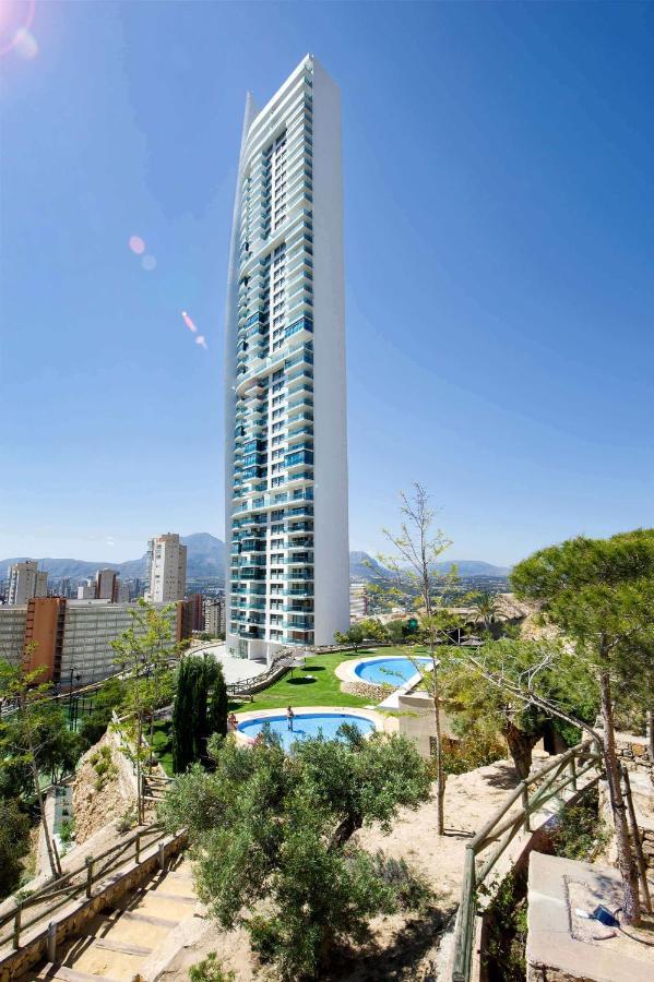 High Rise Apartment On The 39Th Floor With Private Terrace And Sea Views 베니돔 외부 사진