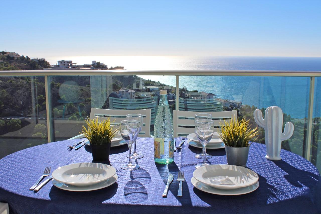 High Rise Apartment On The 39Th Floor With Private Terrace And Sea Views 베니돔 외부 사진