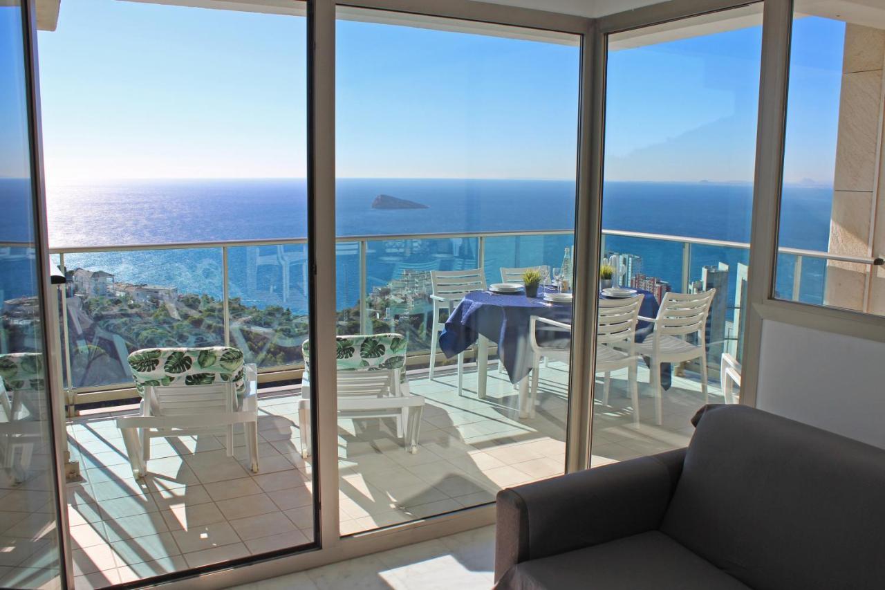 High Rise Apartment On The 39Th Floor With Private Terrace And Sea Views 베니돔 외부 사진